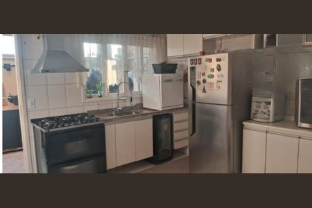 6_photo/94cf00a029.04f4efb4ec0e2ec3-ATLAS-d443d6df-82df-42e7-9c6f-acbac5a5d287.jpg de casa à venda com 3 quartos, 92m² em Parque Rincao, Cotia