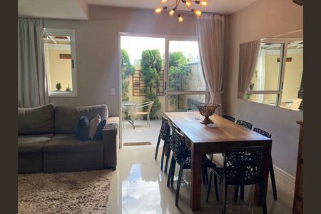 2_photo/94cf00a1d9.15f4a19d538e62fb-ATLAS-0e5c78a2-0a0a-4b45-bc91-9d1b9e2a3042.jpg de casa de condomínio à venda com 3 quartos, 85m² em Parque Rincao, Cotia