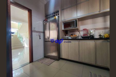 6_photo/94cf00a1ef.496a083b50134bc9-ATLAS-34487ea6-98df-49d4-8753-2befa5344b86.jpg de casa à venda com 3 quartos, 211m² em Caiapia, Cotia