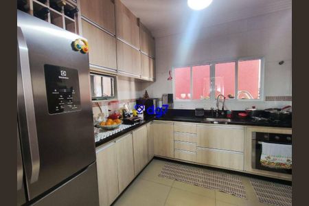 10_photo/94cf00a1ef.496a083b50134bc9-ATLAS-39543e2c-2324-4cd1-b497-fd40eb4b3016.jpg de casa à venda com 3 quartos, 211m² em Caiapia, Cotia