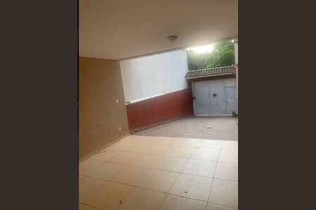 10_photo/94cf00a1ef.496a083b50134bc9-ATLAS-b4187837-7fc4-4a4c-a2e1-a3c96be249bd.jpg de casa à venda com 3 quartos, 211m² em Caiapia, Cotia