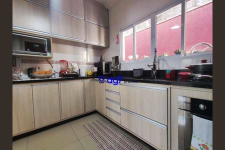 3_photo/94cf00a1ef.496a083b50134bc9-ATLAS-be4fdde1-4096-40ca-bab1-14f64f2d94d2.jpg de casa à venda com 3 quartos, 211m² em Caiapia, Cotia