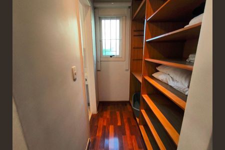 11_photo/94cf00a2dd.066cb10c4ae45710-ATLAS-9601567b-9462-48b5-aaa8-ed1a8ea15166.jpg de casa de condomínio à venda com 4 quartos, 1000m² em Jardim Pioneira, Cotia