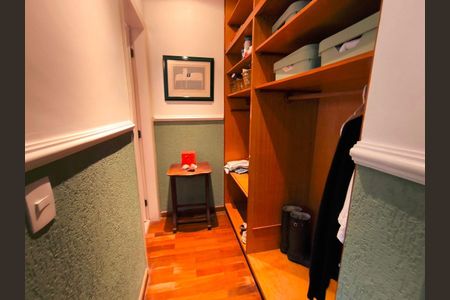 22_photo/94cf00a2dd.066cb10c4ae45710-ATLAS-9f4eea82-b8ec-4e93-8f90-422dc4725f4f.jpg de casa de condomínio à venda com 4 quartos, 1000m² em Jardim Pioneira, Cotia