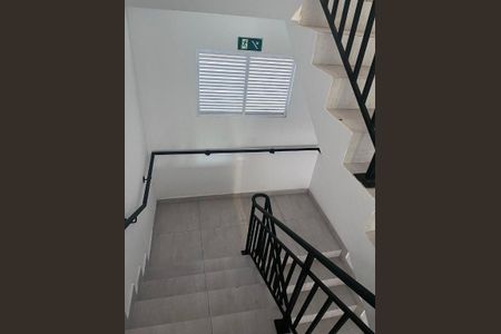 31_photo/94cf00a43b.ceff8192393c33de-ATLAS-740f74ad-ab15-4a6b-89d3-3a809e8133e9.jpg de casa à venda com 2 quartos, 43m² em Jardim Pioneira, Cotia