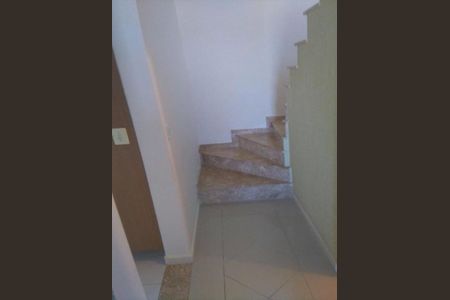 3_photo/94cf00a49f.e80d1263c19ddd3f-ATLAS-81d96cbb-56ff-4d47-bbf6-0b6734423e5f.jpg de casa à venda com 2 quartos, 70m² em Caiapia, Cotia