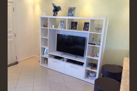 5_photo/94cf00a49f.e80d1263c19ddd3f-ATLAS-9fdffafa-5b71-476d-bebd-41322f52085e.jpg de casa à venda com 2 quartos, 70m² em Caiapia, Cotia