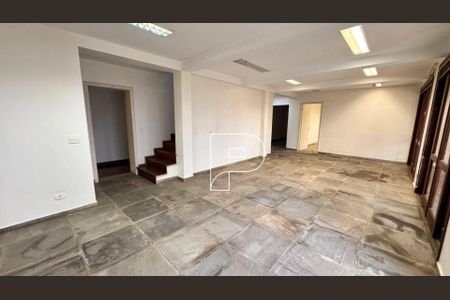 5_photo/94cf00a509.adbb37f92a381176-ATLAS-1037a2bf-87fa-47ec-aacb-f073d3c4a5b6.jpg de casa à venda com 6 quartos, 871m² em Vila Jovina, Cotia