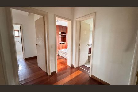 45_photo/94cf00a509.adbb37f92a381176-ATLAS-824ac61c-c761-4653-bc66-120485c35e32.jpg de casa para alugar com 6 quartos, 870m² em Vila Jovina, Cotia