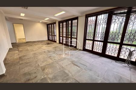 73_photo/94cf00a509.adbb37f92a381176-ATLAS-bb9253dd-f9e0-4da7-9483-91e2a6c47b2e.jpg de casa à venda com 6 quartos, 871m² em Vila Jovina, Cotia