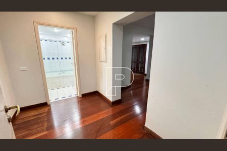 99_photo/94cf00a509.adbb37f92a381176-ATLAS-df238853-13de-4d11-a3a1-a7bc0fb63467.jpg de casa à venda com 6 quartos, 871m² em Vila Jovina, Cotia