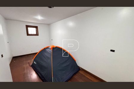 9_photo/94cf00a509.adbb37f92a381176-ATLAS-f565be7b-7c40-4645-9b99-7c102fb8bdfb.jpg de casa à venda com 6 quartos, 871m² em Vila Jovina, Cotia