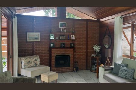 10_photo/94cf00a53f.a596fb24e8ccb8cd-ATLAS-46f36a33-470e-4489-89a2-a8d2a19dae4f.jpg de casa à venda com 3 quartos, 183m² em Caiapia, Cotia