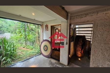 5_photo/94cf00a561.2a17df7df6ae08cb-ATLAS-988f4576-1466-4735-bab9-9b38b3d2c091.jpg de casa à venda com 4 quartos, 362m² em Lajeado, Cotia