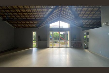 38_photo/94cf00a6a9.73ff6e5215cbe2af-ATLAS-25da9c81-5dee-4939-a242-b0af9b0bba86.jpg de casa de condomínio à venda com 3 quartos, 100m² em Caiapia, Cotia