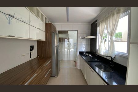 10_photo/94cf00a6a9.73ff6e5215cbe2af-ATLAS-8e2324d2-e590-4d5e-9758-4992c045384b.jpg de casa de condomínio à venda com 3 quartos, 100m² em Caiapia, Cotia