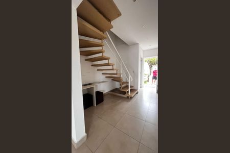 2_photo/94cf00a6a9.826320bd9fe033a1-ATLAS-0ff7f734-1a2b-4a1f-a59e-e34ea9dbe10e.jpg de casa de condomínio à venda com 3 quartos, 212m² em Caiapia, Cotia