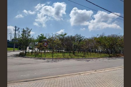 18_photo/94cf00a9d3.2071132dc3e78709-ATLAS-24fcc3f5-17a0-4f93-a17c-678dae21a81b.jpg de casa de condomínio à venda com 3 quartos, 141m² em Lageadinho, Cotia