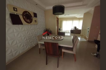 5_photo/94cf00aa03.01e58fe0f594459a-ATLAS-37b392d4-fd47-4dfe-843e-042cec7ad0f2.jpg de casa de condomínio à venda com 3 quartos, 249m² em Jardim Ipes, Cotia