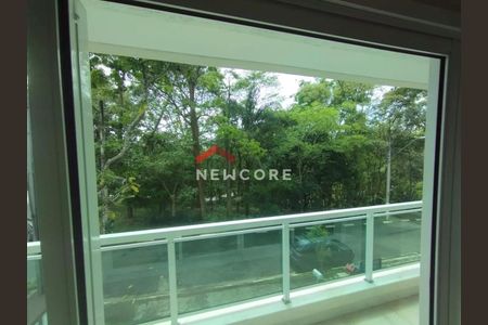 3_photo/94cf00aa03.01e58fe0f594459a-ATLAS-63db4bd3-b3e1-4e60-8c6c-a71bd2ea604a.jpg de casa de condomínio à venda com 3 quartos, 249m² em Jardim Ipes, Cotia