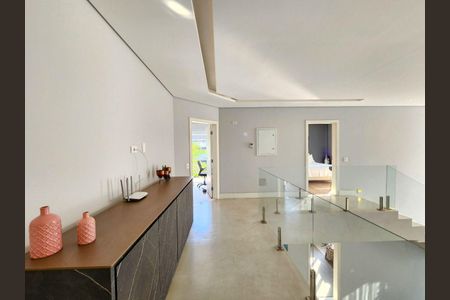 7_photo/94cf00aa1f.9b0e853e47463488-ATLAS-35f06e5d-7a54-4ffd-a2b7-b6b1e9804aa2.jpg de casa à venda com 5 quartos, 540m² em Lageadinho, Cotia