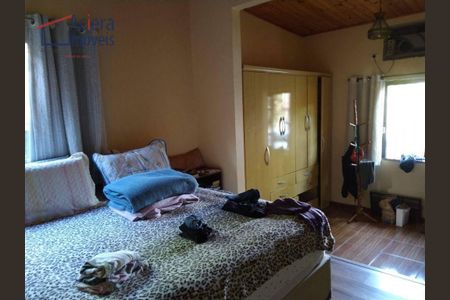 2_photo/94cf00aafb.1667ae19e427a361-ATLAS-6d20be03-7682-409d-8286-e94dc0e6dd20.jpg de casa à venda com 3 quartos, 200m² em Lajeado, Cotia