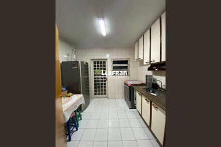 2_photo/94cf00ad2d.918d092a45d685eb-ATLAS-b8b2be62-dd8a-4229-a14b-30083b9deca1.jpg de casa à venda com 2 quartos, 108m² em Jardim Maria Tereza, Cotia