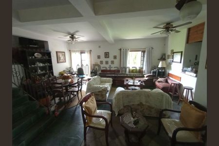 7_photo/94cf00aff9.f4a5c666155909d5-ATLAS-acbde6e5-4a7b-46b8-b5d1-87e893a7789c.jpg de casa à venda com 3 quartos, 276m² em Granja Clotilde, Cotia