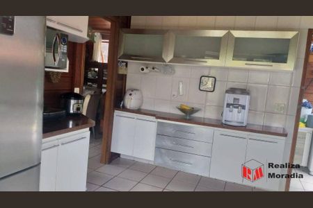 4_photo/94cf00b005.a596fb24e8ccb8cd-ATLAS-ce7e6e3a-5c9b-499c-98ca-2729ea6a6364.jpg de casa à venda com 2 quartos, 183m² em Granja Clotilde, Cotia