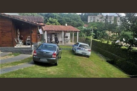 5_photo/94cf00b005.a596fb24e8ccb8cd-ATLAS-d5b11175-7633-4ab9-a1b2-89e7cc56240f.jpg de casa à venda com 3 quartos, 180m² em Granja Clotilde, Cotia