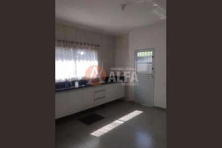 5_photo/94cf00b02d.411673d32793663c-ATLAS-e59bd2e3-2385-4bdd-a0f6-4d91b2c83719.jpg de casa para alugar com 3 quartos, 100m² em Lajeado, Cotia