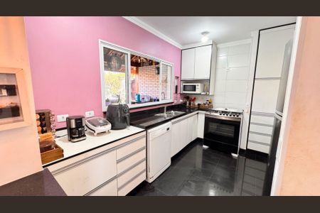 9_photo/94cf00b365.e5b0f526cad1f31c-ATLAS-e46dd36b-7d99-4433-b517-e98e6eaa38ce.jpg de casa de condomínio à venda com 3 quartos, 250m² em Lajeado, Cotia