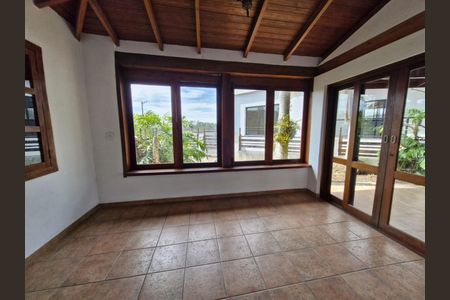 5_photo/94cf00b385.813e0fc0a92df6ab-ATLAS-72b30247-2f42-4bbb-adb4-b2e621d937fc.jpg de casa de condomínio à venda com 3 quartos, 377m² em Lajeado, Cotia