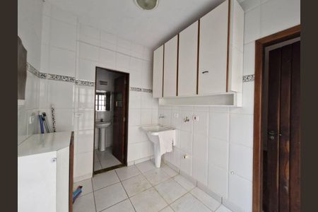 53_photo/94cf00b385.813e0fc0a92df6ab-ATLAS-9b612a73-5644-4f4d-b221-cb226e8016bf.jpg de casa de condomínio à venda com 3 quartos, 377m² em Lajeado, Cotia
