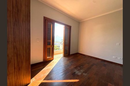 7_photo/94cf00b3f1.9f73e101bd22bb98-ATLAS-b0b3906d-00f2-4641-bde5-bd75ef9bb576.jpg de casa à venda com 3 quartos, 308m² em Lajeado, Cotia