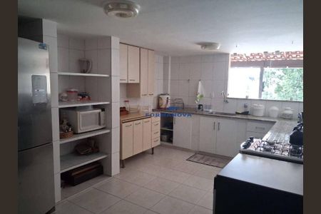 23_photo/94cf00b74d.c696d6dfecea6f1c-ATLAS-ab4f7bb2-e519-4717-94ae-7a34653e5521.jpg de casa à venda com 3 quartos, 416m² em Parque Monjolo, Cotia