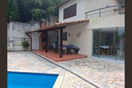 8_photo/94cf00b74d.c696d6dfecea6f1c-ATLAS-f57a4b45-a69b-4e72-8f9a-724b2e3a09a2.jpg de casa à venda com 3 quartos, 416m² em Parque Monjolo, Cotia