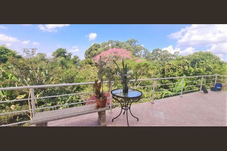 37_photo/94cf00b799.ceff8192393c33de-ATLAS-9debf6e4-aad3-4117-9937-9c5de25409b7.jpg de casa à venda com 5 quartos, 446m² em Vila Hortencia, Cotia