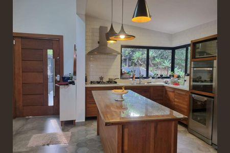 21_photo/94cf00b79f.e7056842b54bb805-ATLAS-56fbffd2-8c39-4c7f-a8f6-e212d14c4822.jpg de casa à venda com 3 quartos, 277m² em Lajeado, Cotia