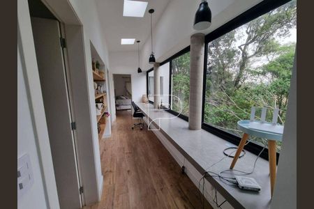 2_photo/94cf00b79f.f2b26d8b21718a25-ATLAS-1b78b032-ac44-44cd-babb-2e81e02b80f4.jpg de casa à venda com 3 quartos, 277m² em Lajeado, Cotia