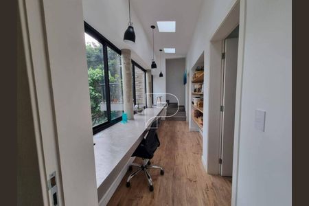 11_photo/94cf00b79f.f2b26d8b21718a25-ATLAS-597ea5de-e189-40b3-a5ae-7688d1222e2f.jpg de casa à venda com 3 quartos, 277m² em Lajeado, Cotia