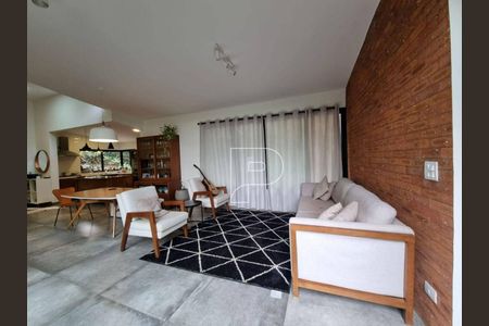 12_photo/94cf00b79f.f2b26d8b21718a25-ATLAS-dceadc81-129b-4c5d-b27f-fb4e17bdff2d.jpg de casa à venda com 3 quartos, 277m² em Lajeado, Cotia