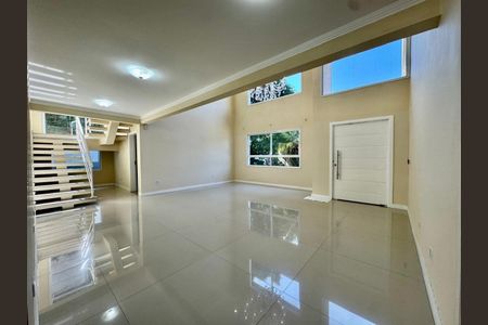 9_photo/94cf00b877.11ae8d6217f777ff-ATLAS-82227d99-81d3-4c21-b971-9e41ebbde9f9.jpg de casa de condomínio à venda com 3 quartos, 337m² em Lajeado, Cotia