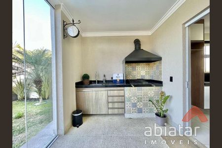 22_photo/94cf00b877.f54b88e15f76b21e-ATLAS-98b56b92-1748-40aa-b981-e031e36b19c8.jpg de casa à venda com 3 quartos, 280m² em Lajeado, Cotia