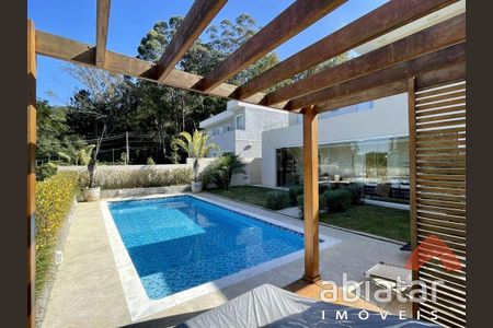 5_photo/94cf00b877.f54b88e15f76b21e-ATLAS-a5c87ea9-2e49-4c96-a479-8a8bbe3fc618.jpg de casa à venda com 3 quartos, 280m² em Lajeado, Cotia