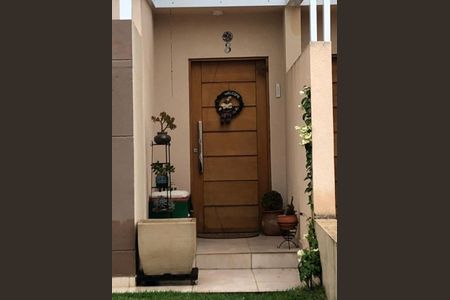 3_photo/94cf00b95d.29152d4f95012d72-ATLAS-decfa5f3-af0b-4acf-a094-be240ec49d5d.jpg de casa à venda com 2 quartos, 90m² em Jardim Pioneira, Cotia