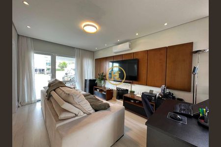 11_photo/94cf00bc2f.6be902c6ad3565e7-ATLAS-52c93ccb-bd33-4f43-b75e-5d8d8cce9a96.jpg de casa à venda com 3 quartos, 220m² em Jardim Pioneira, Cotia