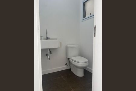 8_photo/94cf00bc2f.ba3e4f1a03d92c8a-ATLAS-cb677036-270d-4031-bcb3-84f03b6feff1.jpg de casa à venda com 3 quartos, 171m² em Jardim Pioneira, Cotia