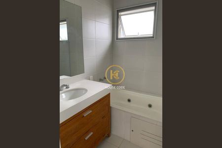 10_photo/94cf00bc2f.e70308baf3897273-ATLAS-21be563e-73f1-46d9-a1f9-3cd80b93ca9f.jpg de casa à venda com 3 quartos, 171m² em Jardim Pioneira, Cotia