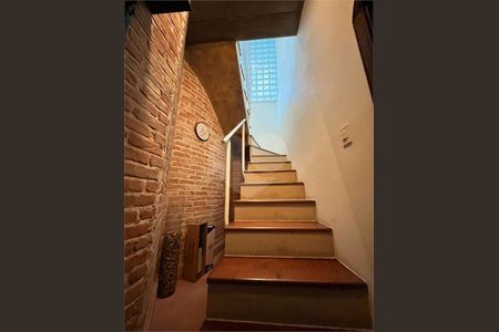 32_photo/94cf00bd1b.ab293f222e583704-ATLAS-476c78de-266e-4fcc-b1ba-aec3d9e3d149.jpg de casa à venda com 5 quartos, 785m² em Jardim Pioneira, Cotia